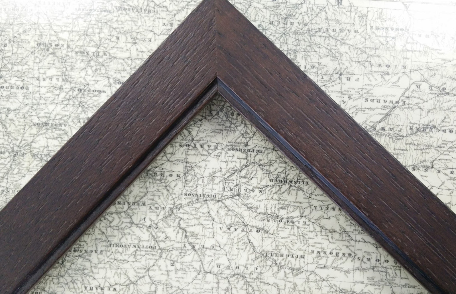 Brown Map Frame (auto)